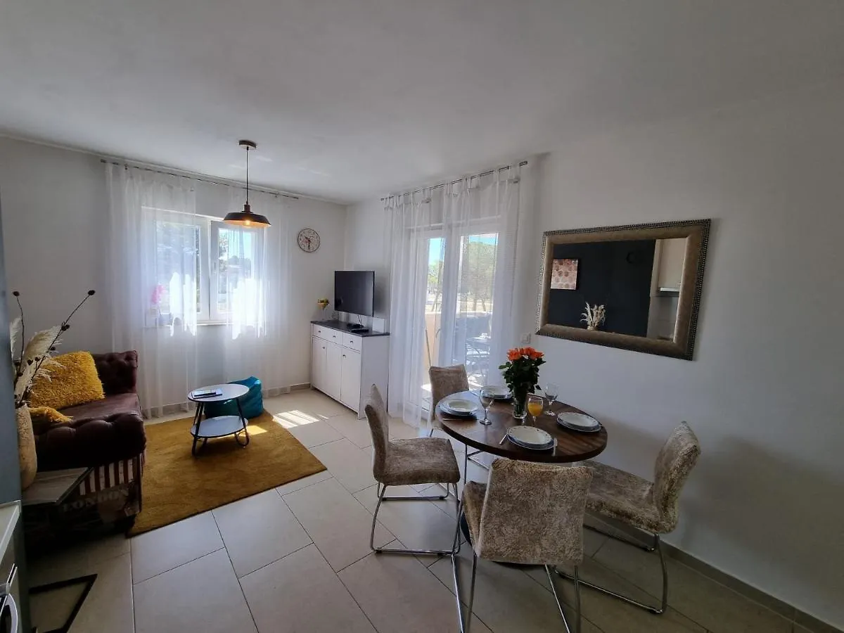 Apartman Marija Biograd Na Moru 0*,  Croatia